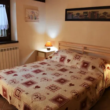 Apartment Le Petit Paradis: Ai Piedi Del Monte Rosa Champoluc